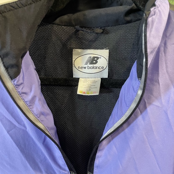 New balance windbreaker - Picture 2 of 2